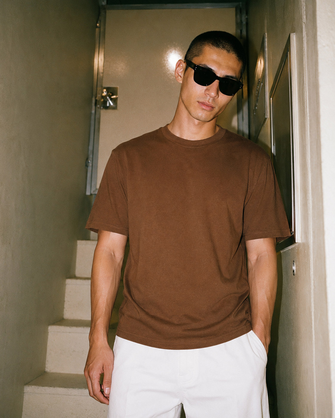 T-Shirt uomo marrone comfort slim in cotone